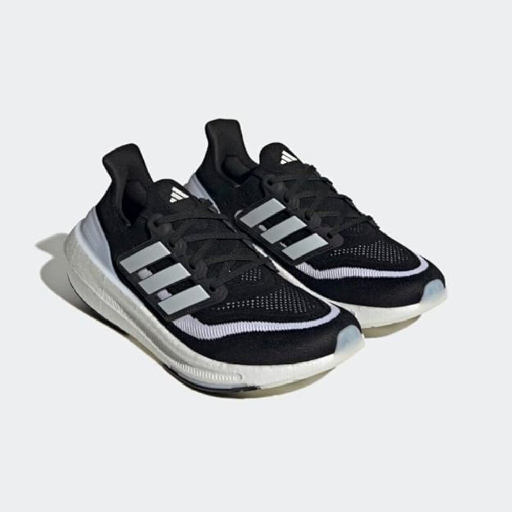 adidas Men’s Ultraboost Light Running Shoes Size 9.5